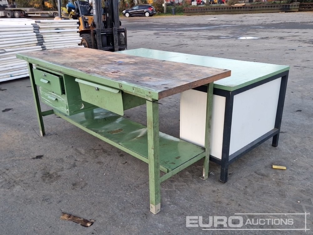 Work Bench (2 of) - Équipement de garage: photos 3 Work Bench (2 of) - Équipement de garage: photos 3