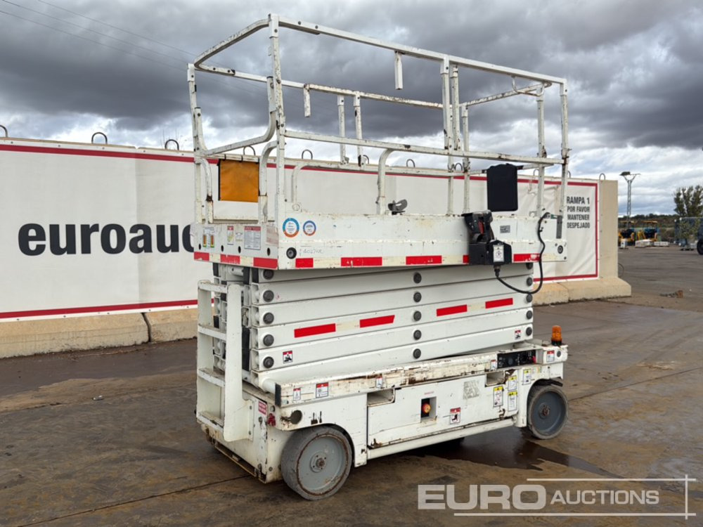 2014 Haulotte Compact 14 - Nacelle ciseaux: photos 1 2014 Haulotte Compact 14 - Nacelle ciseaux: photos 1