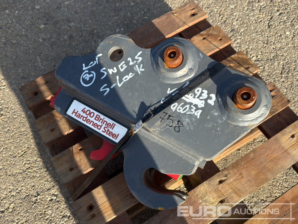 2021 Strickland TL02LK3325UFX1N - Attache rapide: photos 1 2021 Strickland TL02LK3325UFX1N - Attache rapide: photos 1