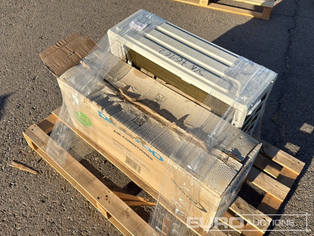 Daewoo Pallet of A/C Unit - L'équipement de construction: photos 4 Daewoo Pallet of A/C Unit - L'équipement de construction: photos 4
