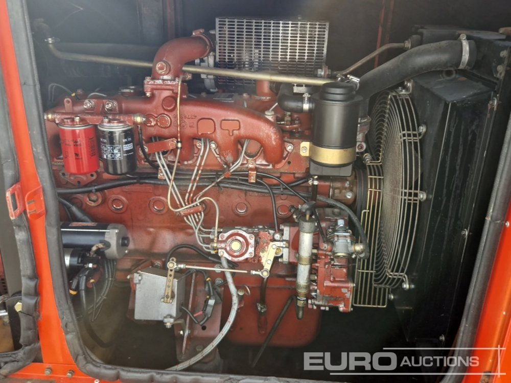 Himoinsa 100 KvA Single Axle Generator (Copy of Declaration of Conformity Available / Copia de CE Disponible) - Groupe électrogène: photos 5 Himoinsa 100 KvA Single Axle Generator (Copy of Declaration of Conformity Available / Copia de CE Disponible) - Groupe électrogène: photos 5
