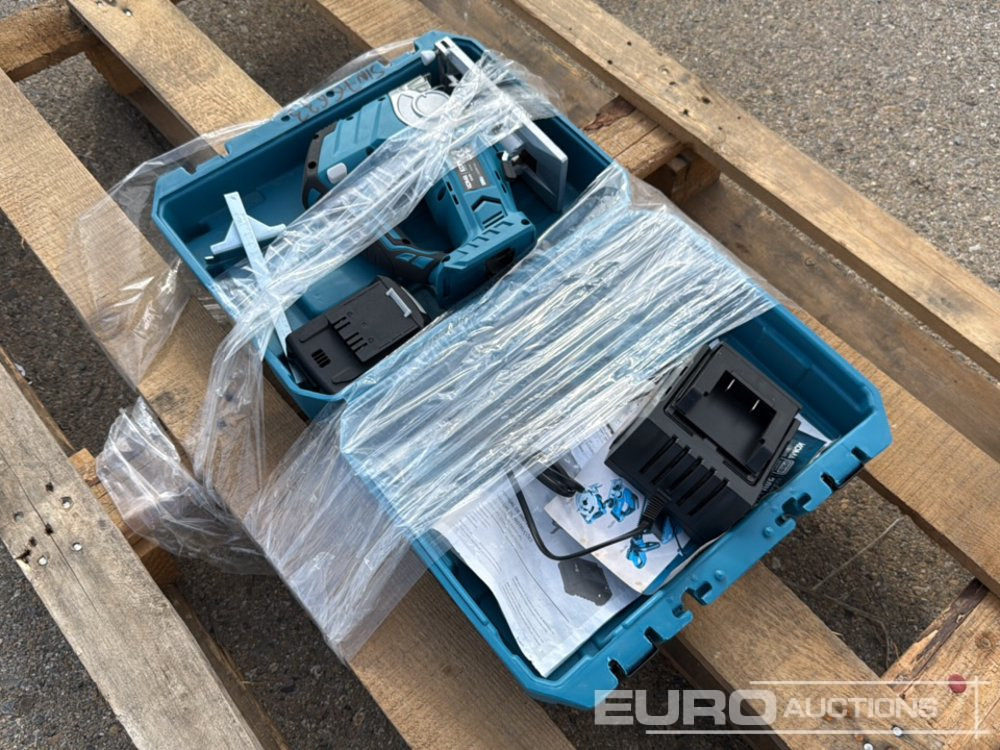 Koma Cordless Jig saw - Équipement de garage: photos 3 Koma Cordless Jig saw - Équipement de garage: photos 3