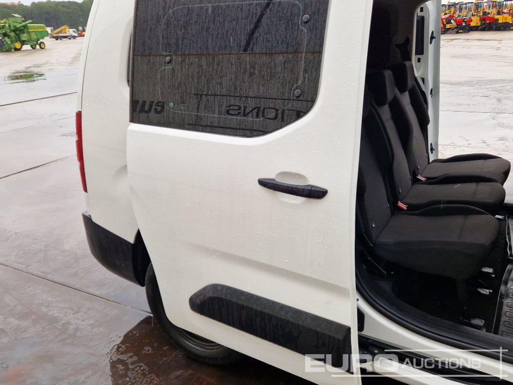 Véhicule utilitaire 2022 Toyota Proace City: photos 39