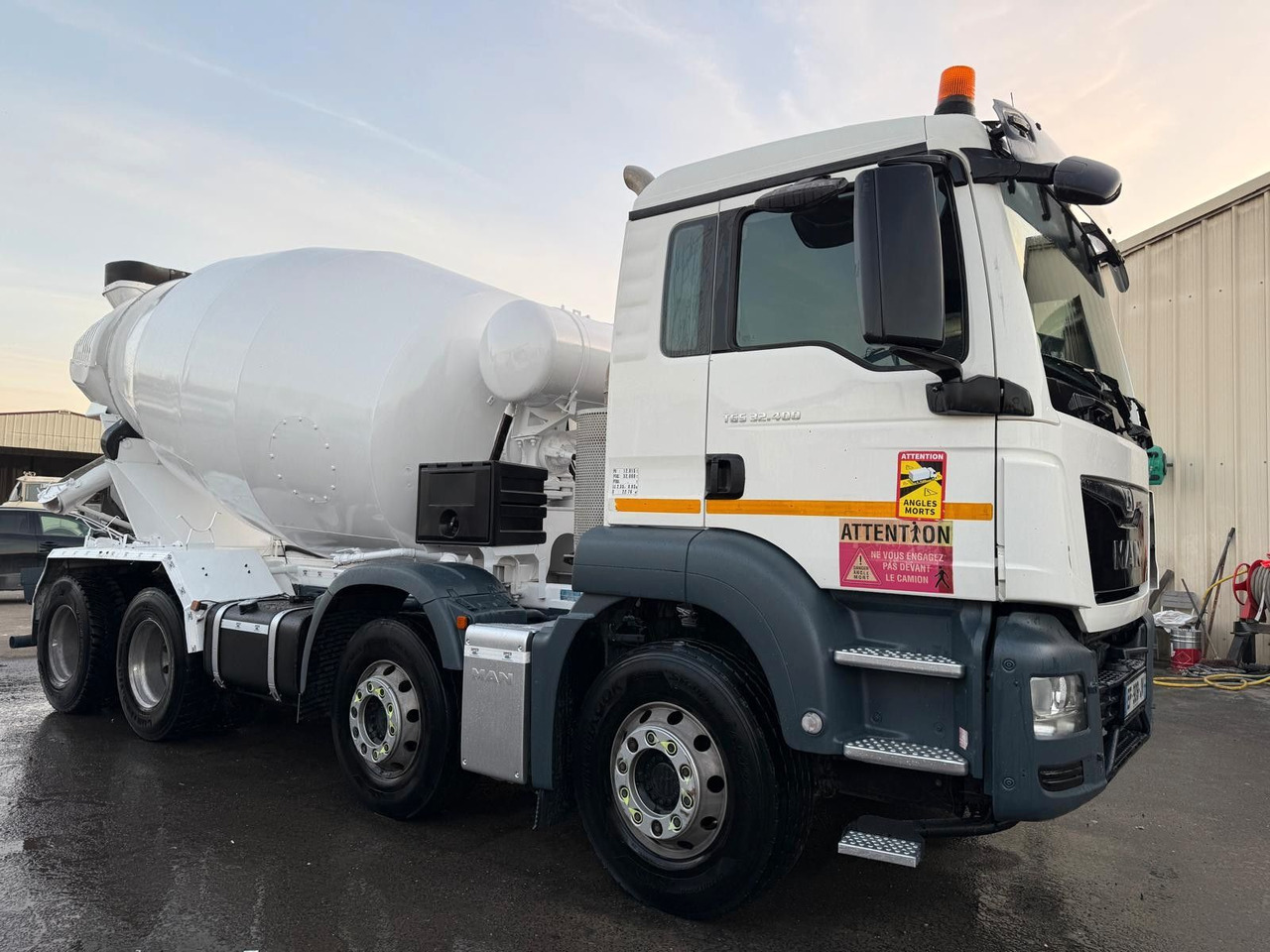 MAN TGS 32.400 MAN TGS 32.400 - Camion malaxeur: photos 2 MAN TGS 32.400 MAN TGS 32.400 - Camion malaxeur: photos 2