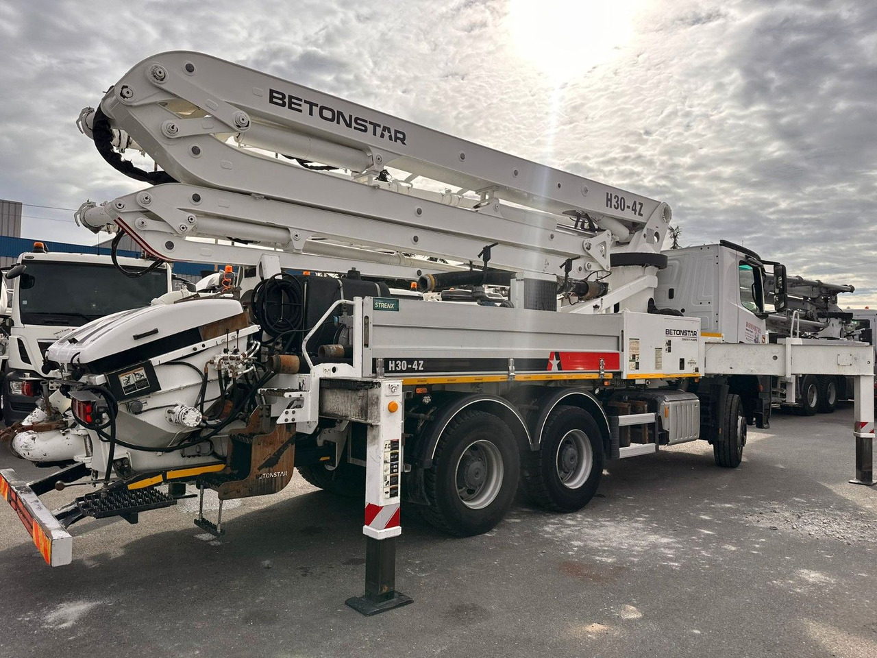 Mercedes-Benz Arocs 2640 - Camion pompe: photos 4 Mercedes-Benz Arocs 2640 - Camion pompe: photos 4