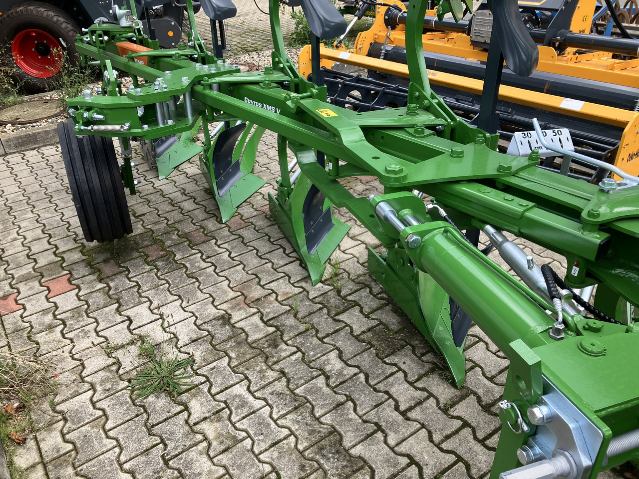 Amazone CAYROS XMS 950 V 5-Schar - Charrue: photos 4 Amazone CAYROS XMS 950 V 5-Schar - Charrue: photos 4