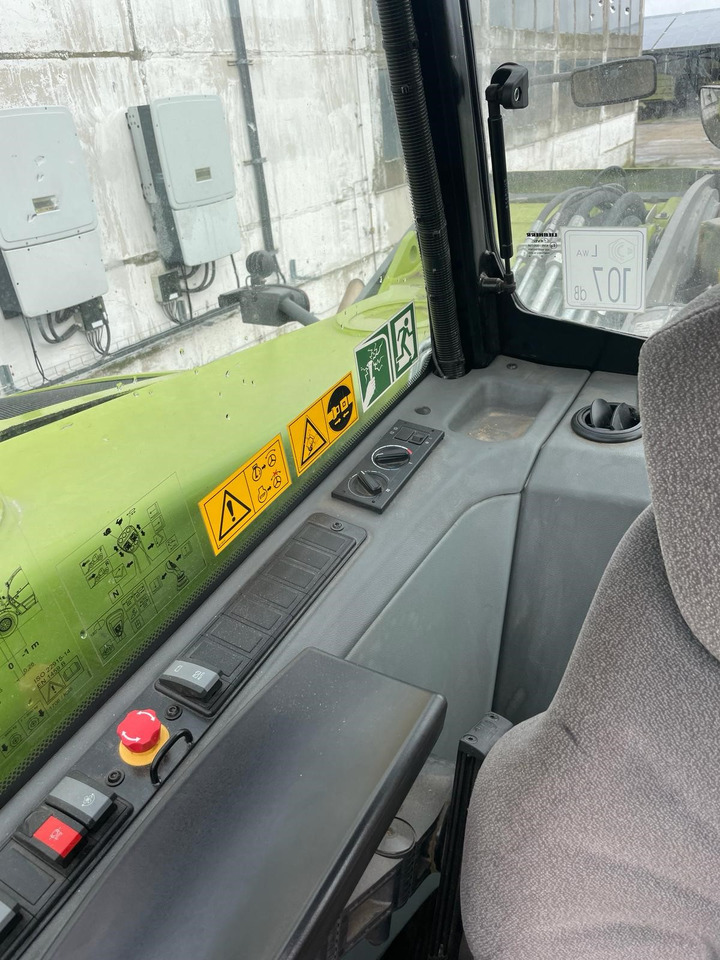 Claas Scorpion 746 Variopower - Chargeuse: photos 4 Claas Scorpion 746 Variopower - Chargeuse: photos 4