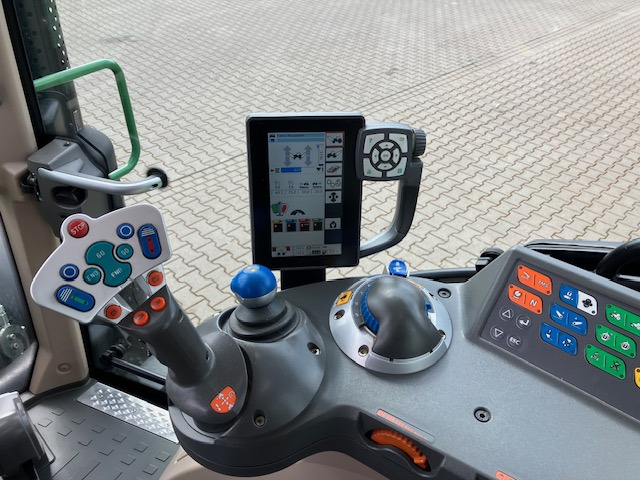 Fendt 313 Vario S4 Profi - Tracteur agricole: photos 2 Fendt 313 Vario S4 Profi - Tracteur agricole: photos 2