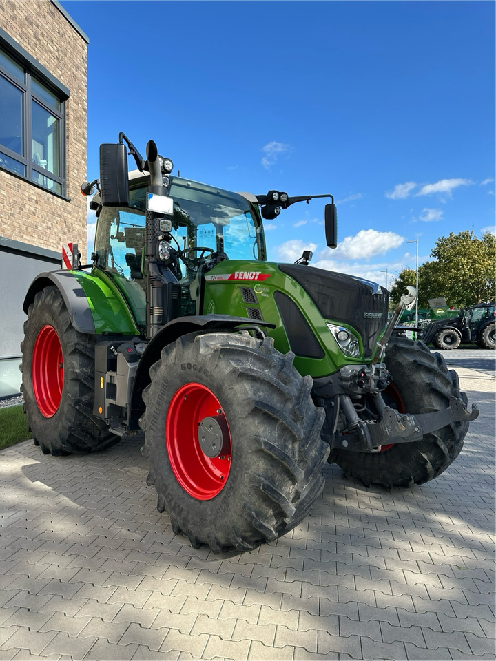 Fendt 724 Gen6 ProfiPlus - Tracteur agricole: photos 5 Fendt 724 Gen6 ProfiPlus - Tracteur agricole: photos 5
