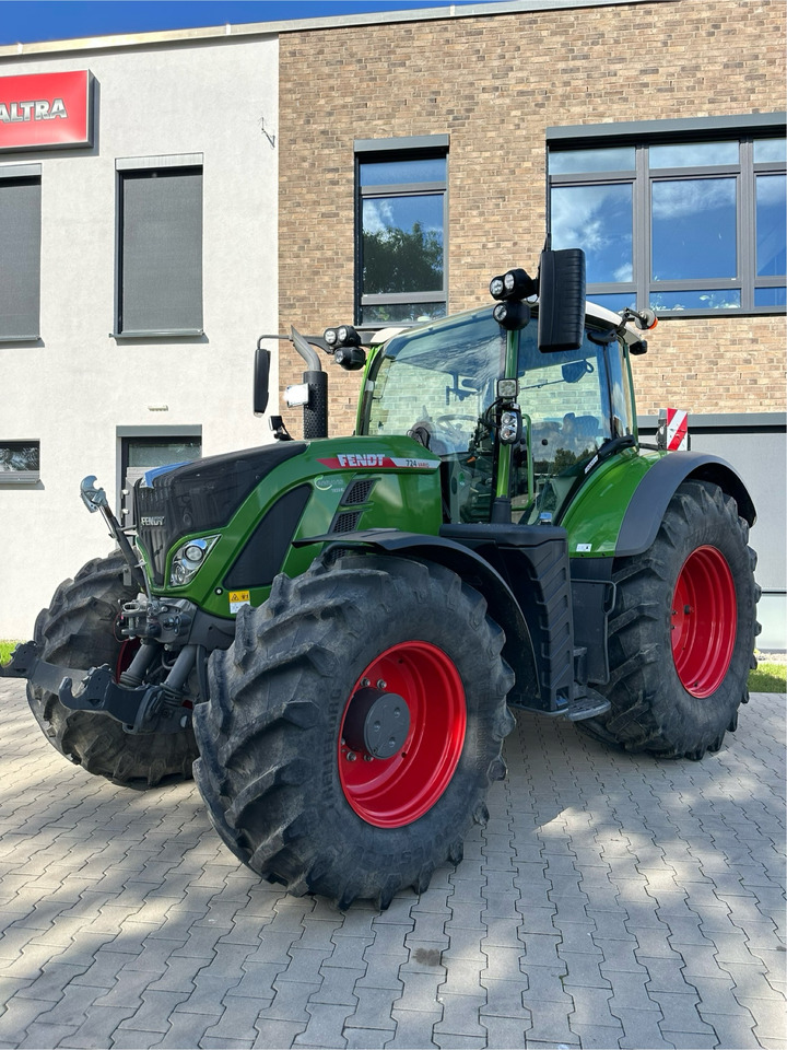 Fendt 724 Gen6 ProfiPlus - Tracteur agricole: photos 1 Fendt 724 Gen6 ProfiPlus - Tracteur agricole: photos 1