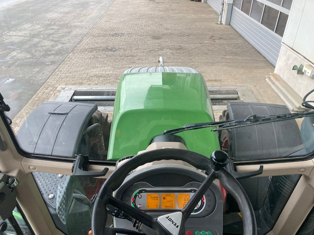 Fendt 724 Vario S4 Profi - Tracteur agricole: photos 3 Fendt 724 Vario S4 Profi - Tracteur agricole: photos 3