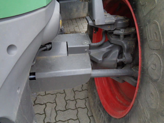 Tracteur agricole Fendt 824 Vario S4 ProfiPlus: photos 11