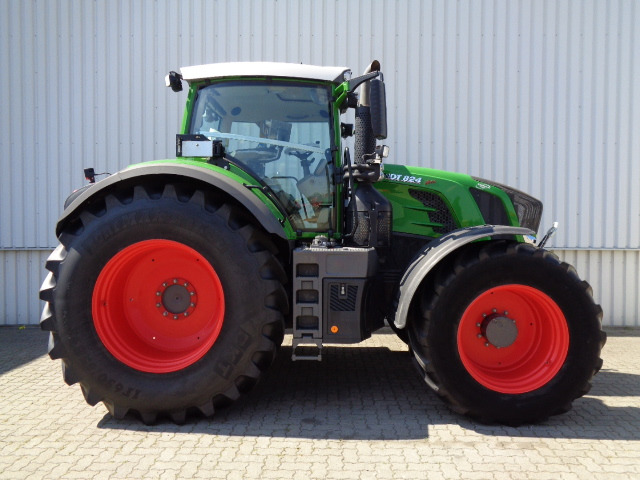 Tracteur agricole Fendt 824 Vario S4 ProfiPlus: photos 20