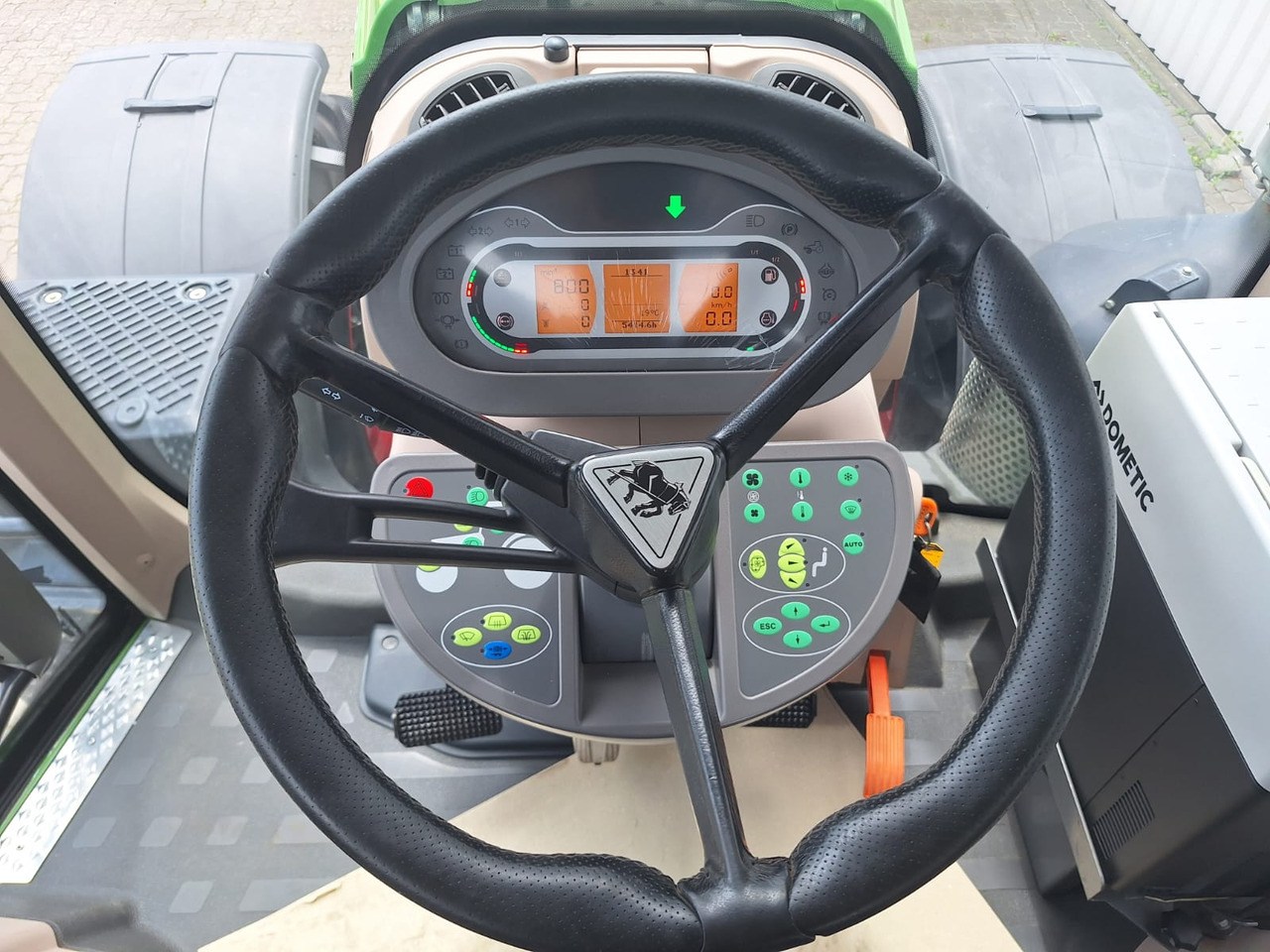 Fendt 828 Vario S4 ProfiPlus - Tracteur agricole: photos 3 Fendt 828 Vario S4 ProfiPlus - Tracteur agricole: photos 3