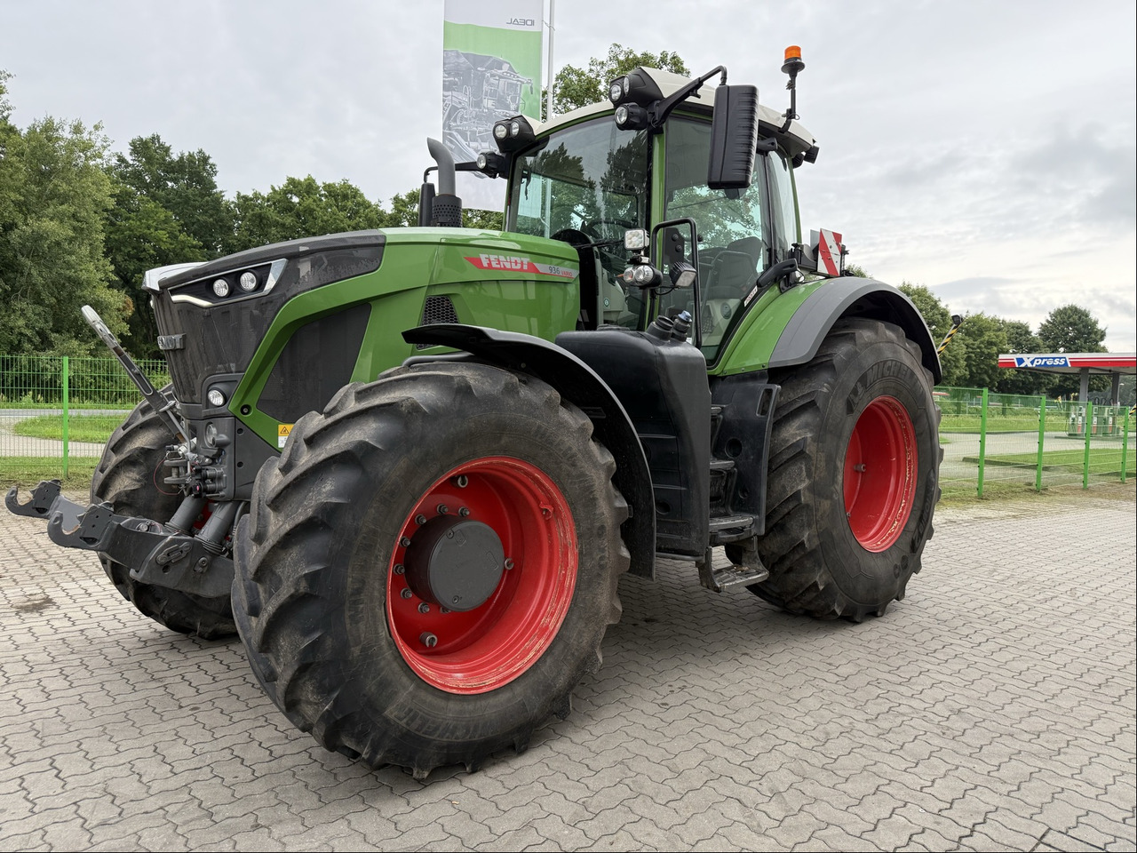 Fendt 936 Vario Gen7 ProfiPlus - Tracteur agricole: photos 1 Fendt 936 Vario Gen7 ProfiPlus - Tracteur agricole: photos 1