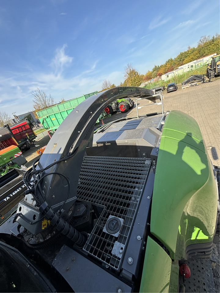Fendt Feldhäcksler Katana 65 S4 - Matériel de récolte: photos 5 Fendt Feldhäcksler Katana 65 S4 - Matériel de récolte: photos 5
