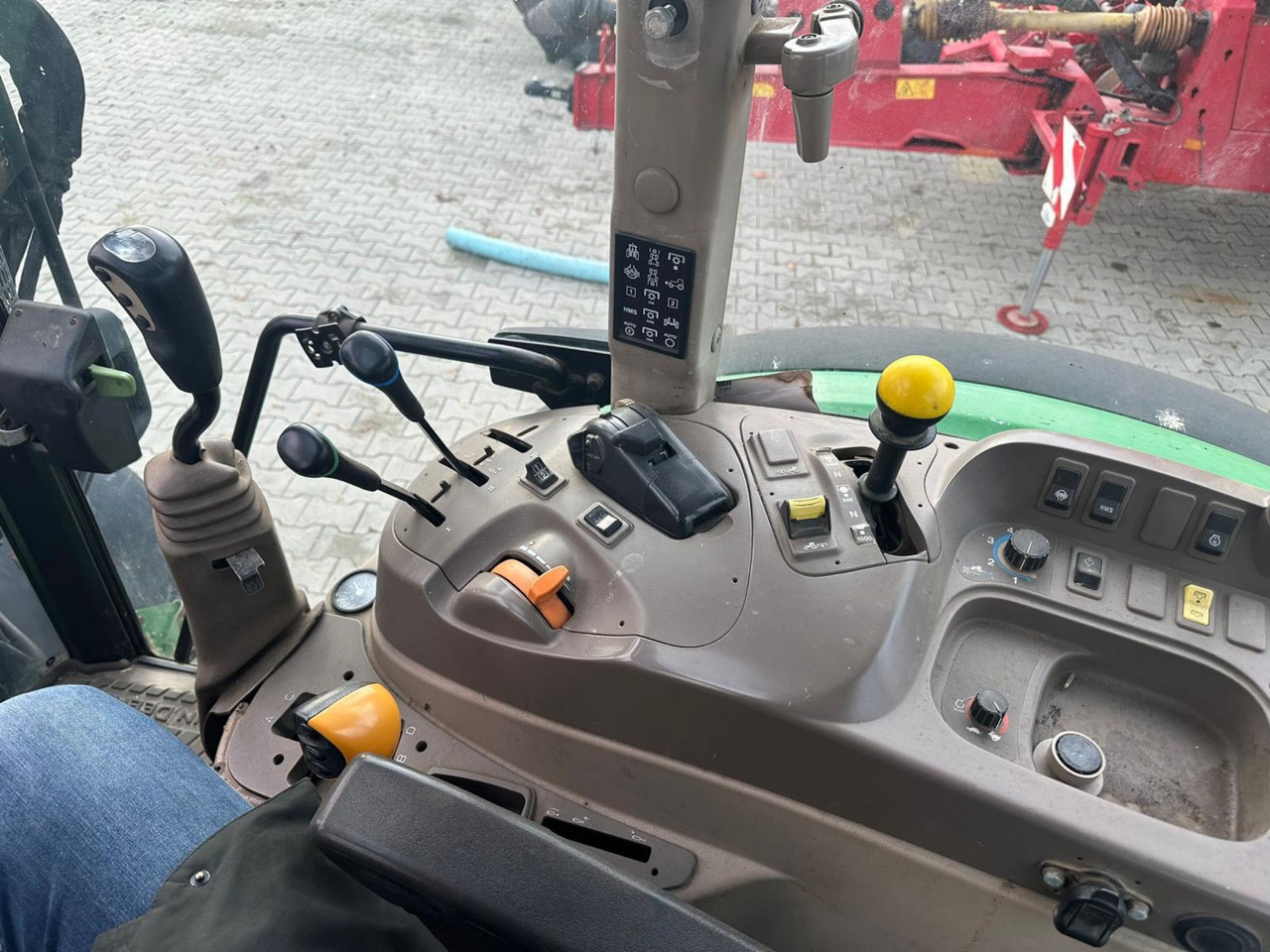John Deere 5100 R - Tracteur agricole: photos 3 John Deere 5100 R - Tracteur agricole: photos 3