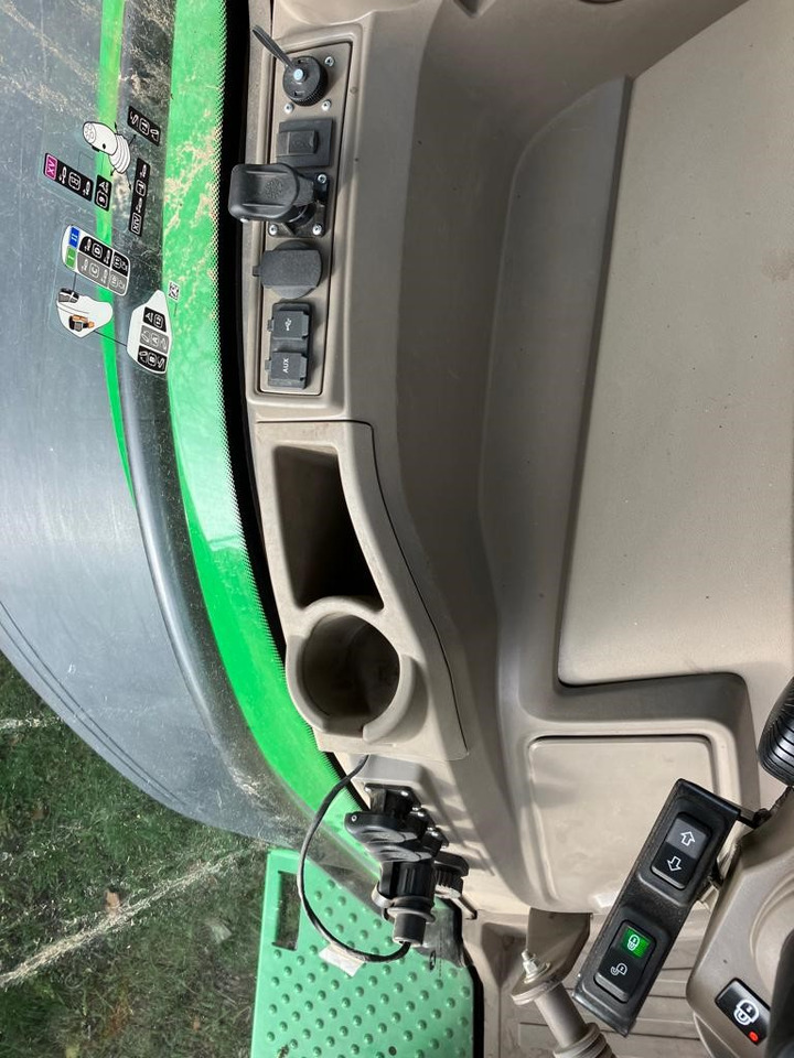 John Deere 7R 330 - Tracteur agricole: photos 4 John Deere 7R 330 - Tracteur agricole: photos 4