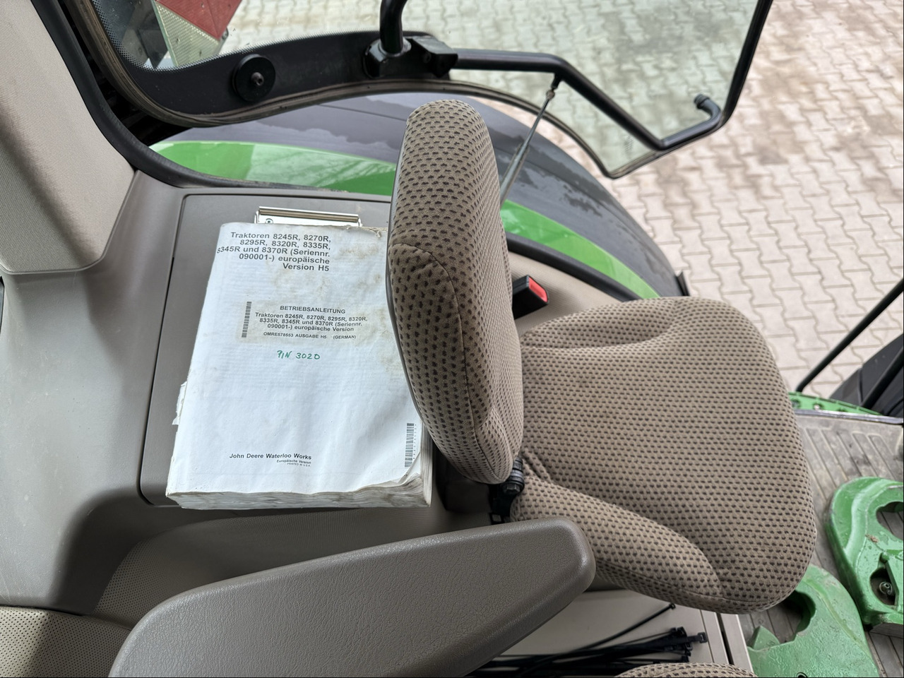 Tracteur agricole John Deere 8370 R: photos 13
