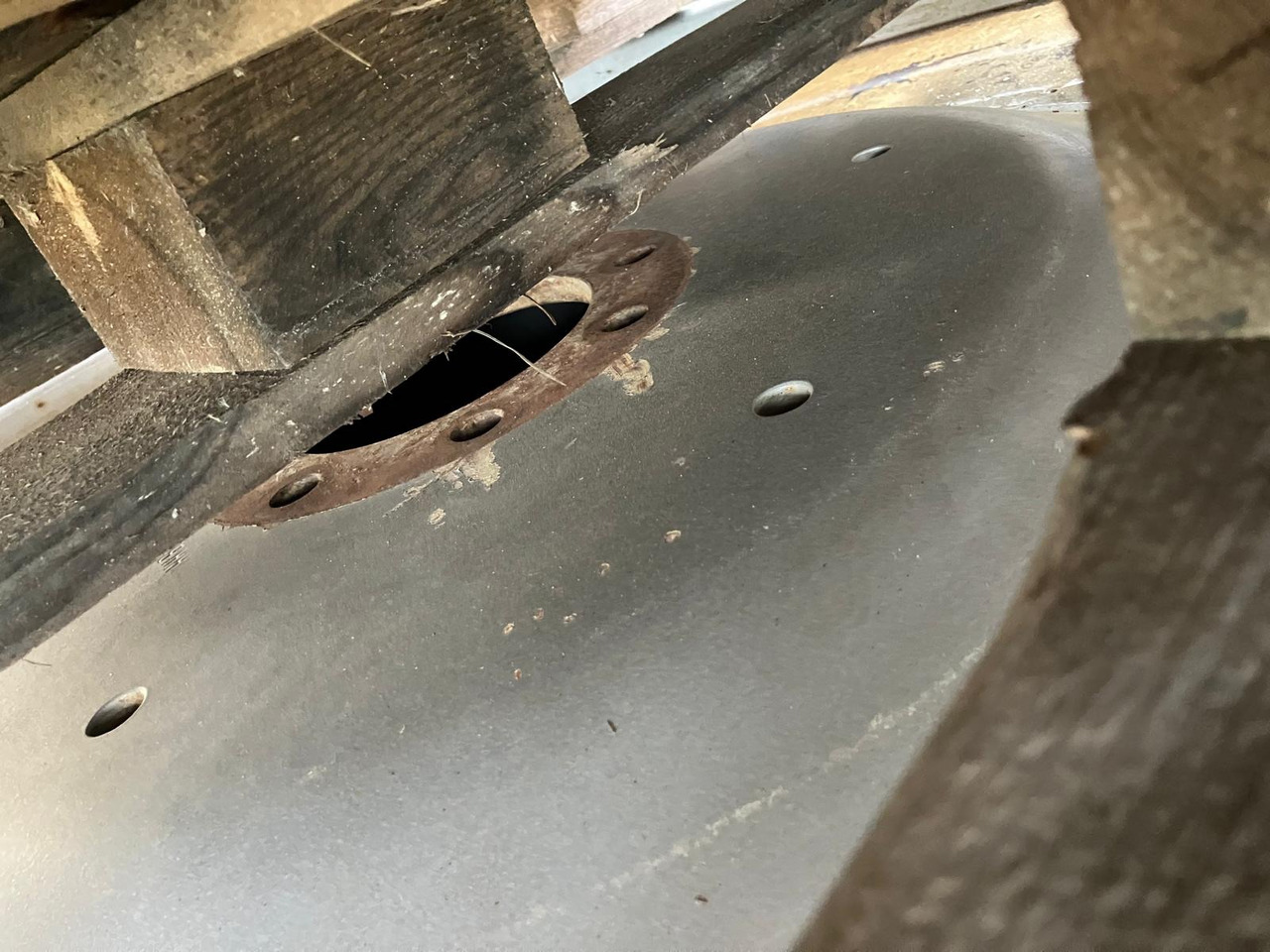 Massey Ferguson 340/95R48 320/95R32 Continental - Pneus et jantes: photos 2 Massey Ferguson 340/95R48 320/95R32 Continental - Pneus et jantes: photos 2