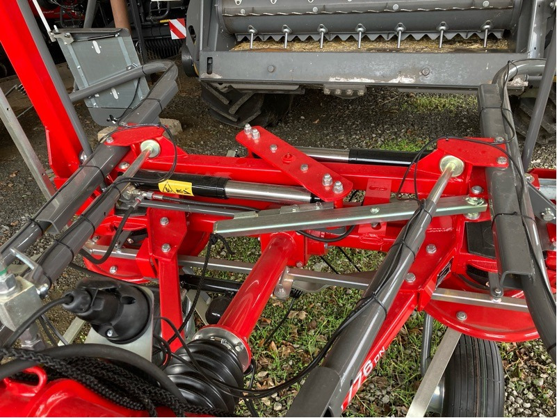 Massey Ferguson TD 776 DN - Faneuse: photos 3 Massey Ferguson TD 776 DN - Faneuse: photos 3