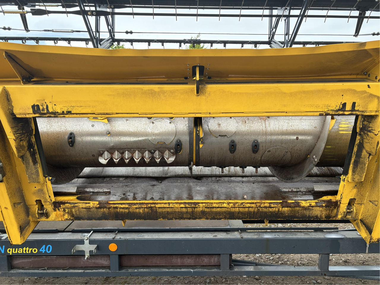 New Holland Schneidwerk Varifeed12.5 - Moissonneuse-batteuse: photos 5 New Holland Schneidwerk Varifeed12.5 - Moissonneuse-batteuse: photos 5