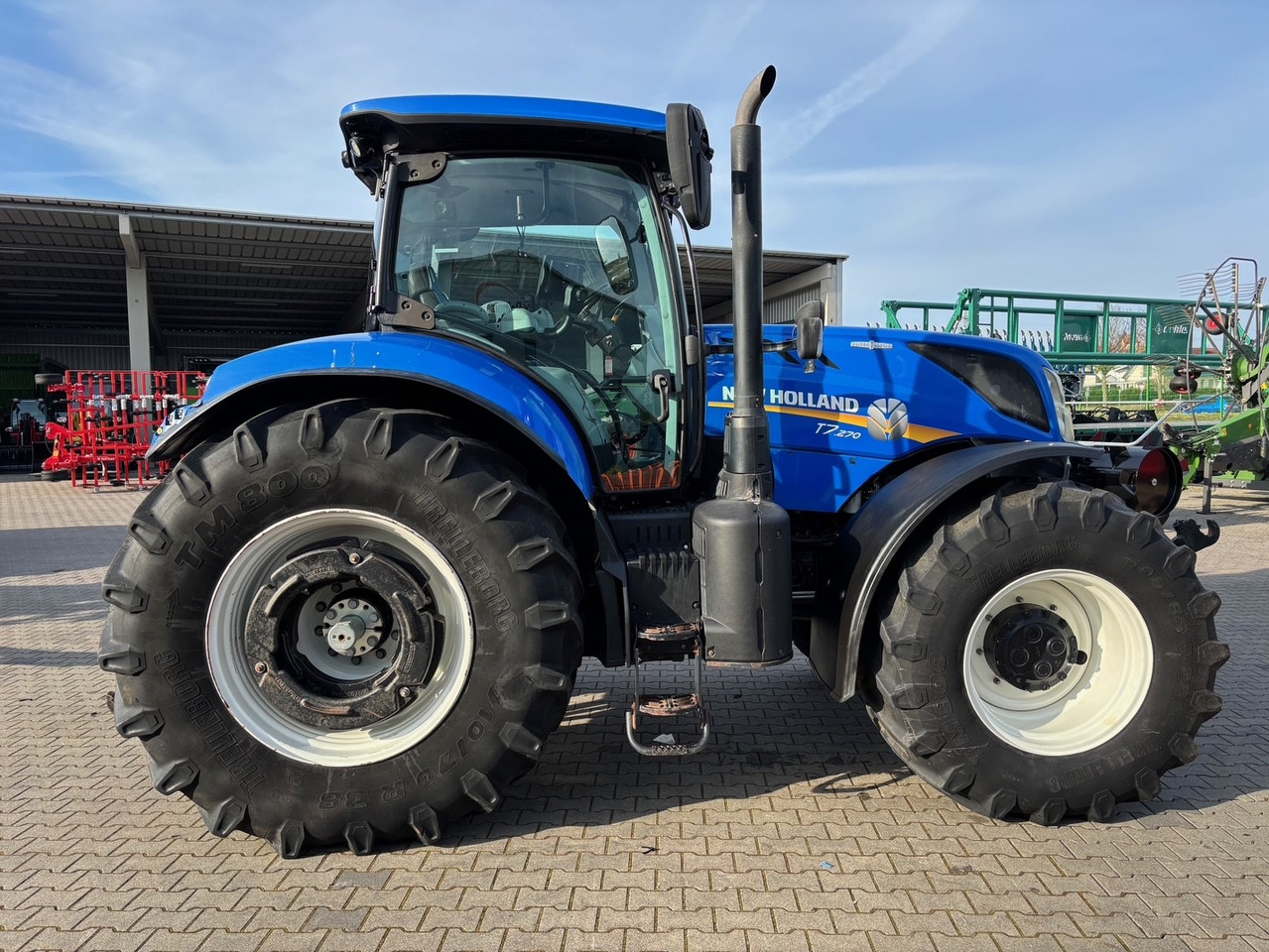 New Holland T 7.270 AC - Tracteur agricole: photos 5 New Holland T 7.270 AC - Tracteur agricole: photos 5