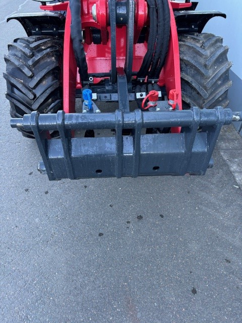 Schäffer Radlader 5680 Z - Chargeuse sur pneus: photos 2 Schäffer Radlader 5680 Z - Chargeuse sur pneus: photos 2