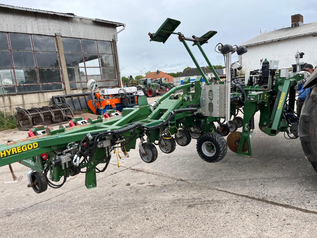 Thyregod TRV - Epandeurs: photos 1 Thyregod TRV - Epandeurs: photos 1