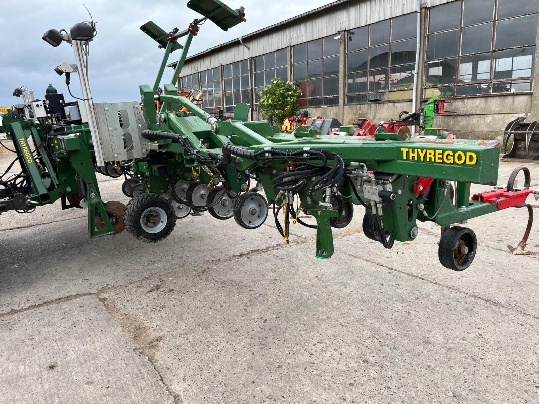 Thyregod TRV - Epandeurs: photos 5 Thyregod TRV - Epandeurs: photos 5