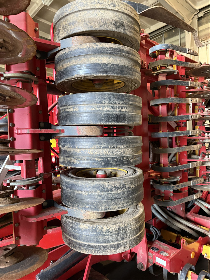 Väderstad Rapid A600S - Semoir: photos 4 Väderstad Rapid A600S - Semoir: photos 4