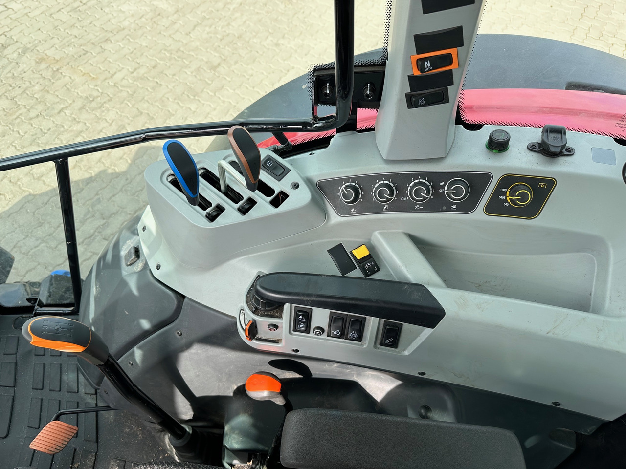 Valtra A105 MH - Tracteur agricole: photos 3 Valtra A105 MH - Tracteur agricole: photos 3