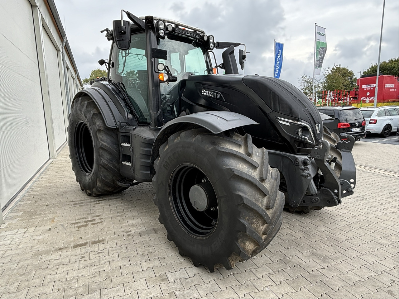 Tracteur agricole Valtra T 254 V Smart Touch MR19: photos 8