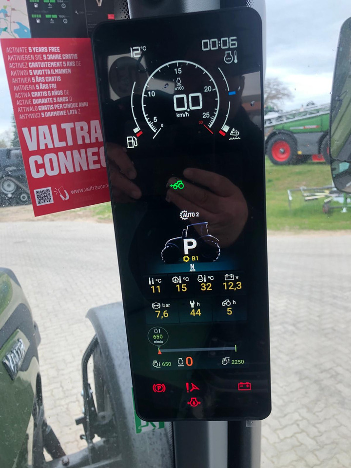 Valtra T175EA - Tracteur agricole: photos 2 Valtra T175EA - Tracteur agricole: photos 2