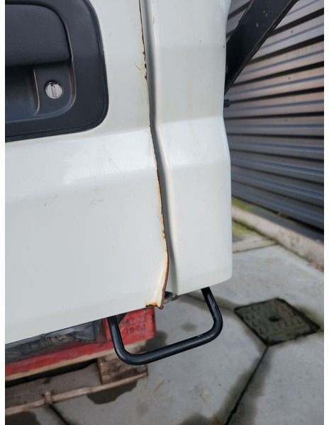 Cabine et intérieur pour Camion Mitsubishi Fuso "S" Fuso: photos 7 Cabine et intérieur pour Camion Mitsubishi Fuso "S" Fuso: photos 7