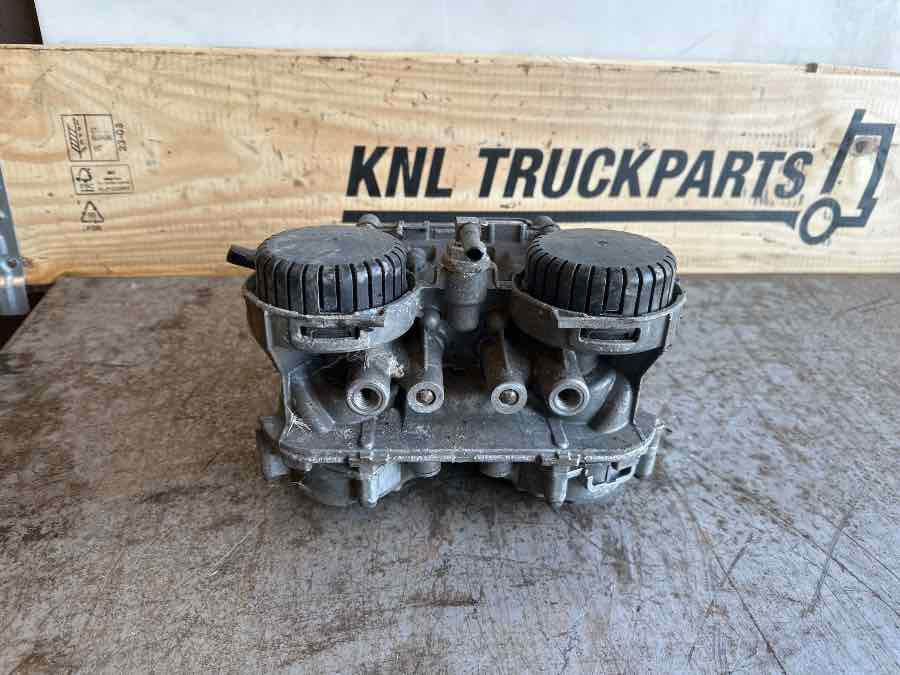 DAF MODULATOR VALVE 2047121 - Valve de frein pour Camion: photos 2 DAF MODULATOR VALVE 2047121 - Valve de frein pour Camion: photos 2