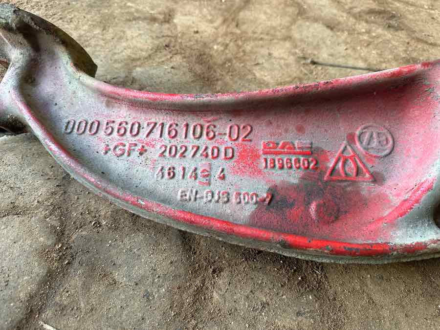 DAF SUSPENSION BRACKET 1896602 - Frame/ Châssis pour Camion: photos 3 DAF SUSPENSION BRACKET 1896602 - Frame/ Châssis pour Camion: photos 3