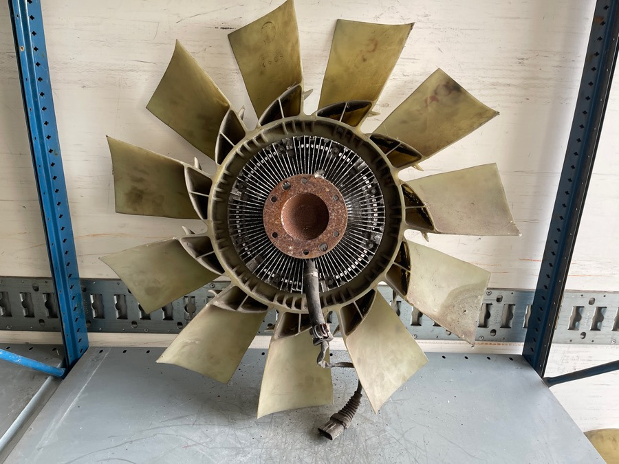 DAF VISKOS FAN 1806713 - Système de refroidissement pour Camion: photos 3 DAF VISKOS FAN 1806713 - Système de refroidissement pour Camion: photos 3