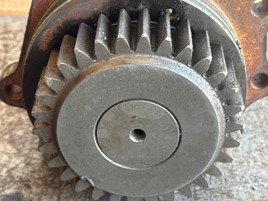 MAN ENGINE PTO - Hydraulique pour Camion: photos 3 MAN ENGINE PTO - Hydraulique pour Camion: photos 3