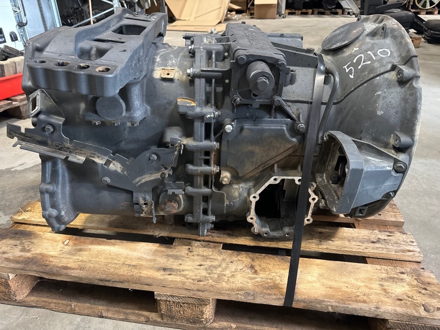 SCANIA GEARBOX GRSO925 // 2870610 - Boîte de vitesse pour Camion: photos 3 SCANIA GEARBOX GRSO925 // 2870610 - Boîte de vitesse pour Camion: photos 3