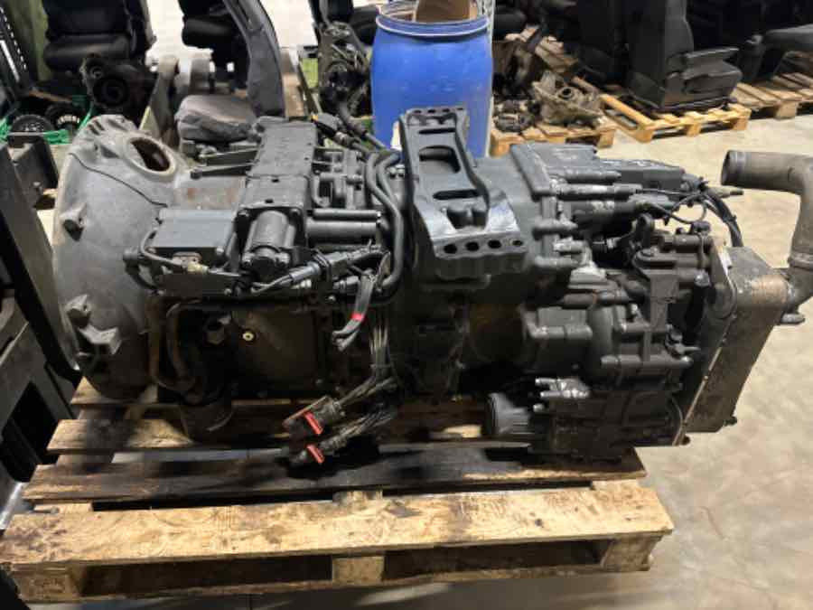 SCANIA GEARBOX GRSO925 TMS2 // 2870610 - Boîte de vitesse pour Camion: photos 2 SCANIA GEARBOX GRSO925 TMS2 // 2870610 - Boîte de vitesse pour Camion: photos 2