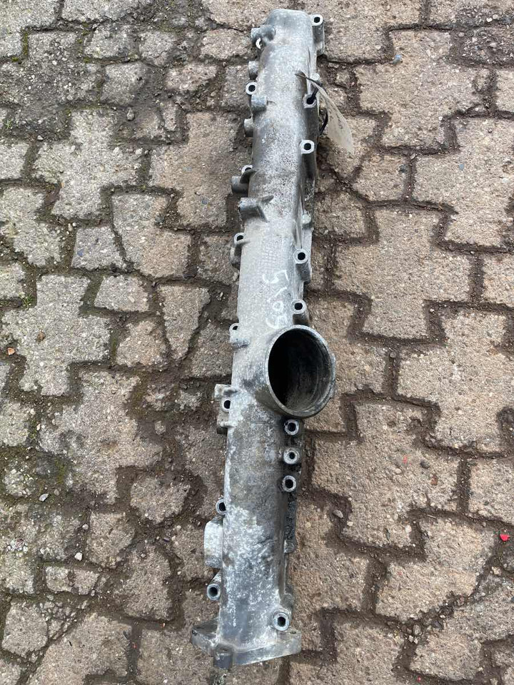 SCANIA INTAKE MANIFOLD 2101954 - Système d'admission d'air pour Camion: photos 1 SCANIA INTAKE MANIFOLD 2101954 - Système d'admission d'air pour Camion: photos 1