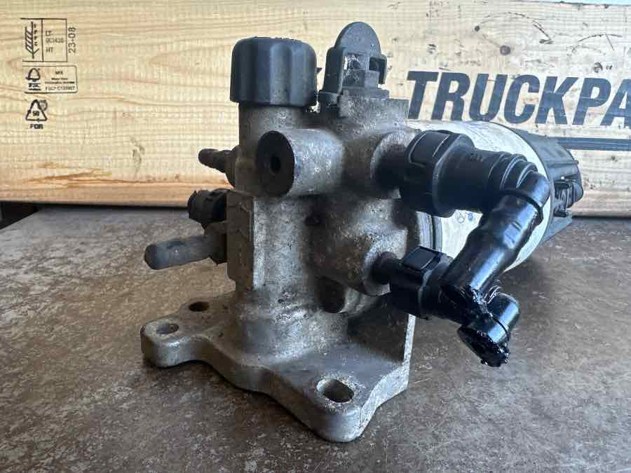 VOLVO FUEL FILTER 21088117 - Préparation du carburant pour Camion: photos 3 VOLVO FUEL FILTER 21088117 - Préparation du carburant pour Camion: photos 3