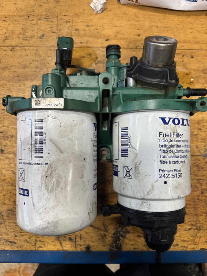 VOLVO FUEL FILTER 22502421 - Préparation du carburant pour Camion: photos 1 VOLVO FUEL FILTER 22502421 - Préparation du carburant pour Camion: photos 1