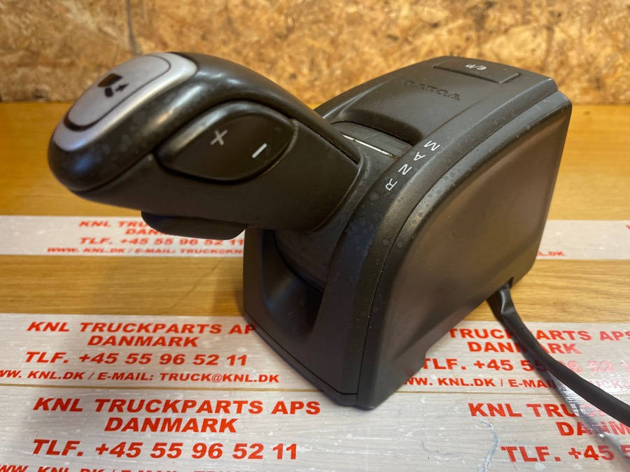 VOLVO GEARSHIFT / LEVER 22230455 - Boîte de vitesse et pièces pour Camion: photos 1 VOLVO GEARSHIFT / LEVER 22230455 - Boîte de vitesse et pièces pour Camion: photos 1