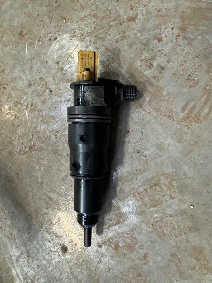 VOLVO INJECTOR 22569105 - Préparation du carburant pour Camion: photos 1 VOLVO INJECTOR 22569105 - Préparation du carburant pour Camion: photos 1