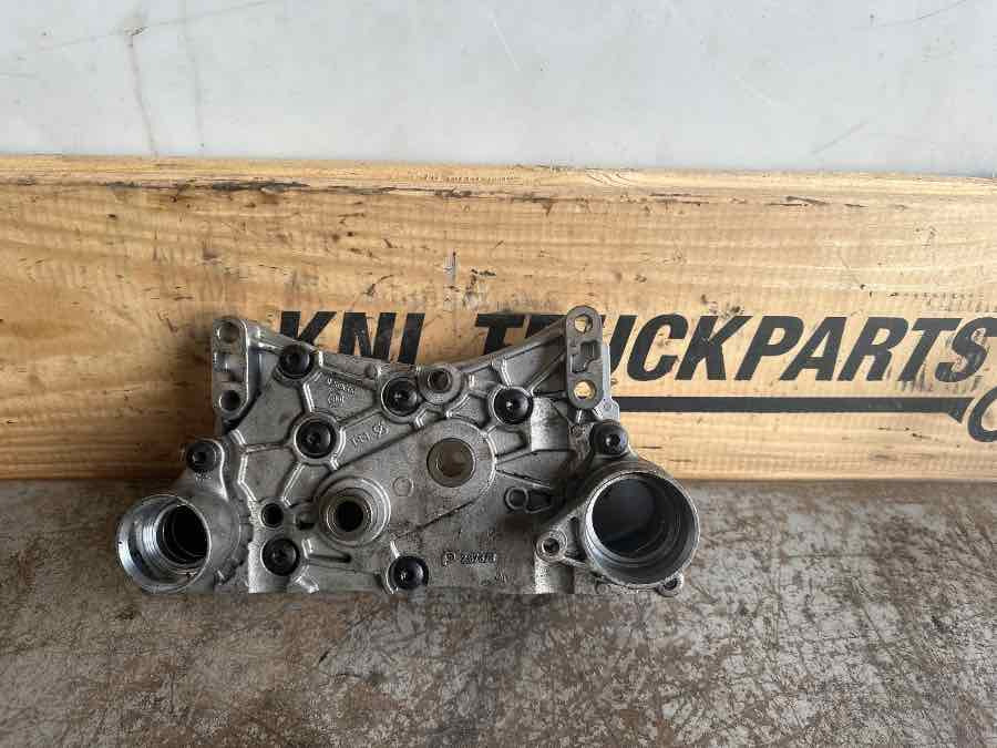 VOLVO OIL PUMP 20570573 - Moteur et pièces pour Camion: photos 2 VOLVO OIL PUMP 20570573 - Moteur et pièces pour Camion: photos 2