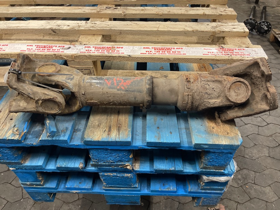 VOLVO PROPSHAFT 20476719 - Arbre à cardan pour Camion: photos 1 VOLVO PROPSHAFT 20476719 - Arbre à cardan pour Camion: photos 1