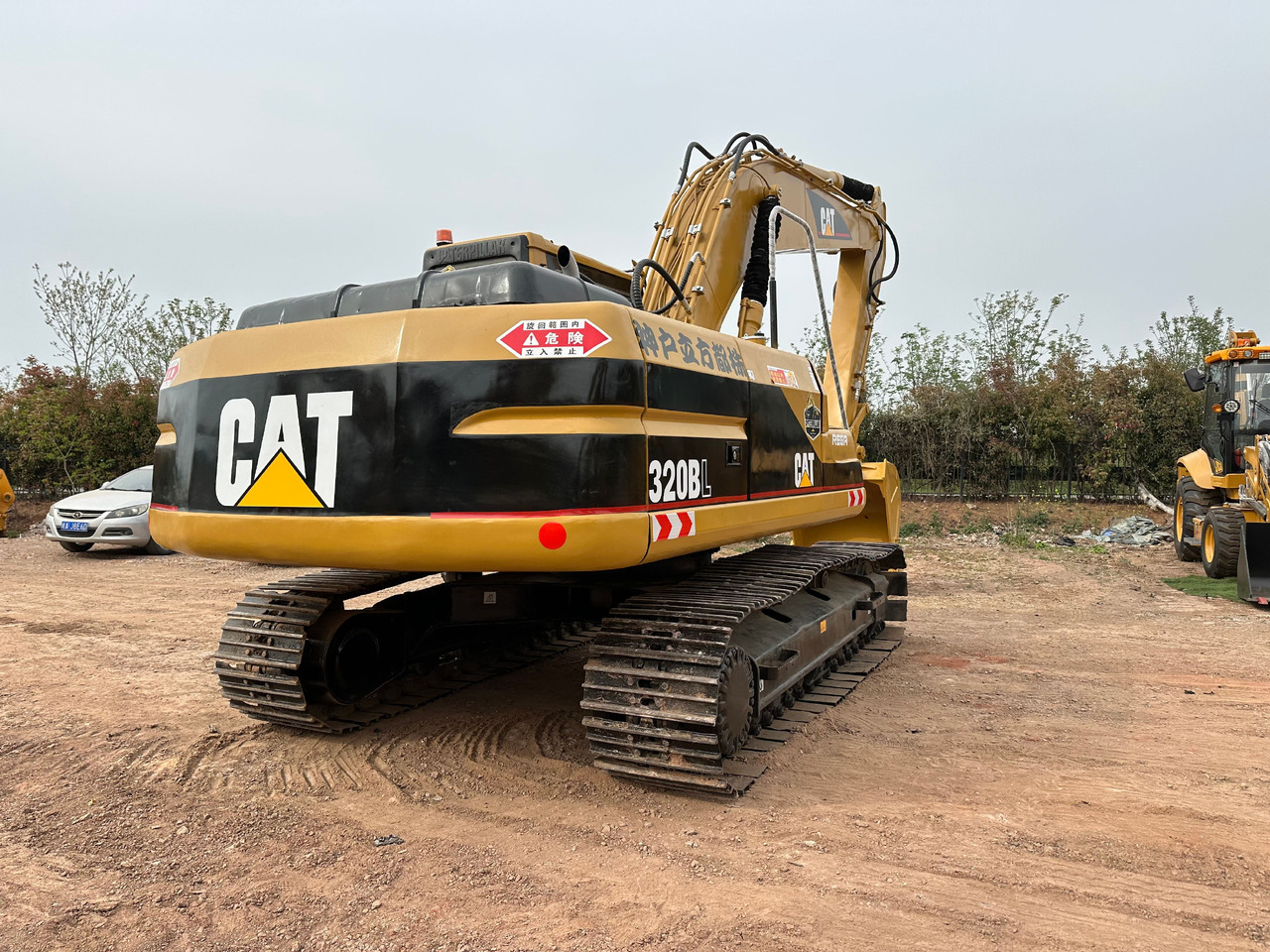 CAT 320BL crawler excavator - Pelle sur chenille: photos 4 CAT 320BL crawler excavator - Pelle sur chenille: photos 4