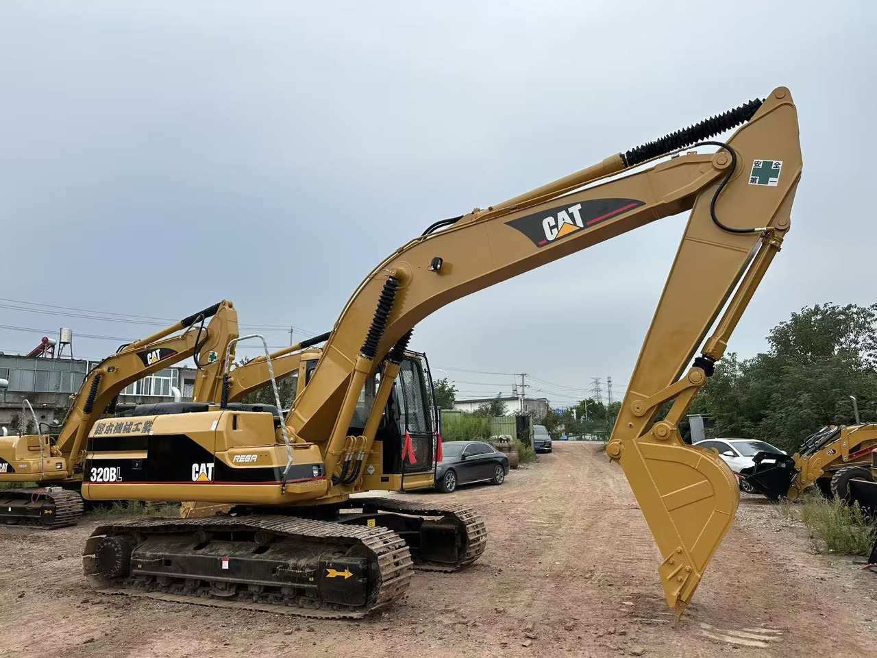CAT 320BL excavator - Pelle sur chenille: photos 2 CAT 320BL excavator - Pelle sur chenille: photos 2